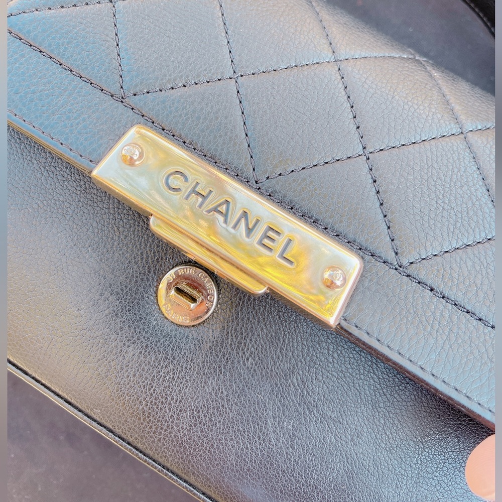 Chanel Flap Bag with Black with soft Handle Crossbody - Picture 5 of 8